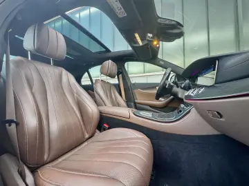 MERCEDES-BENZ E 300e 4Matic Exclusive DESIGNO ASSIST…