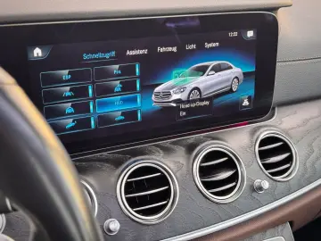 MERCEDES-BENZ E 300e 4Matic Exclusive DESIGNO ASSIST…