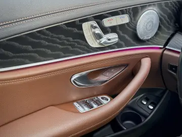 MERCEDES-BENZ E 300e 4Matic Exclusive DESIGNO ASSIST…