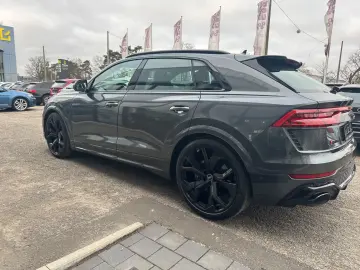 AUDI RSQ8 4.0 TFSI Keramik Matrix Pano ACC B&O 305kmh