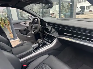 AUDI RSQ8 4.0 TFSI Keramik Matrix Pano ACC B&O 305kmh
