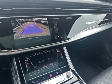 AUDI RSQ8 4.0 TFSI Keramik Matrix Pano ACC B&O 305kmh