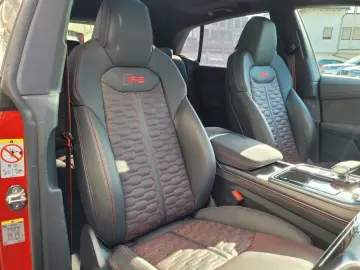 AUDI RSQ8 performance 4.0 quattro 305 km h HUD 23  St