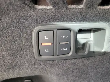 AUDI RSQ8 performance 4.0 quattro 305 km h HUD 23  St