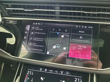 AUDI RSQ8 performance 4.0 quattro 305 km h HUD 23  St