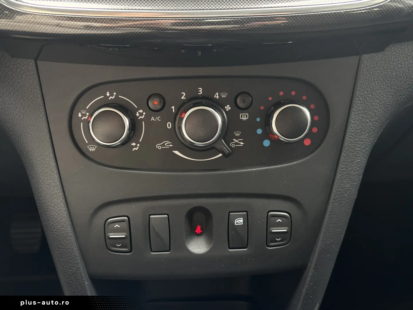 Dacia Sandero ECO-G 100 MT5 Comfort