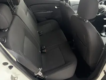 Dacia Sandero ECO-G 100 MT5 Comfort
