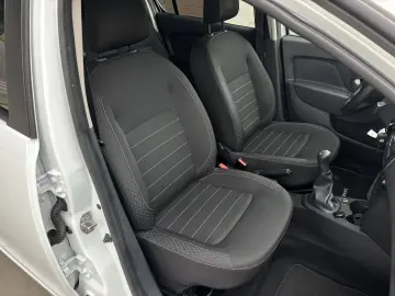 Dacia Sandero ECO-G 100 MT5 Comfort