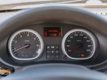 Dacia Duster 1600 benzina 140000km