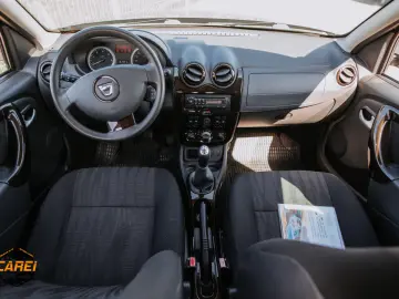 Dacia Duster 1600 benzina 140000km