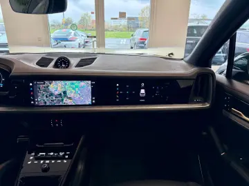 PORSCHE Cayenne S PTS Luftfederung AHK InnoDrive PDCC