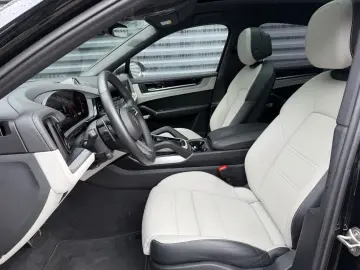 PORSCHE Cayenne Coupe S E-Hybrid UPE 160T SportDesign