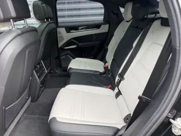 PORSCHE Cayenne Coupe S E-Hybrid UPE 160T SportDesign