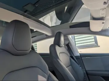 Tesla Model 3 Standard RWD Plus Fab-10.2024 autonomie 513 km