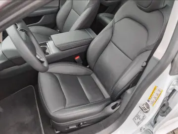 Tesla Model 3 Standard RWD Plus Fab-10.2024 autonomie 513 km