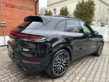 PORSCHE Cayenne Coupe Black Edition