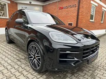 PORSCHE Cayenne Coupe Black Edition