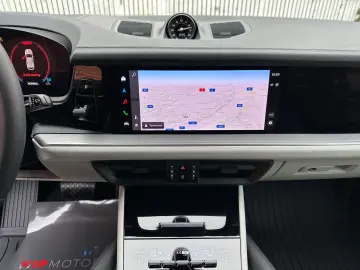 PORSCHE Cayenne Coupe Black Edition