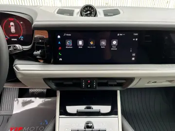 PORSCHE Cayenne Coupe Black Edition