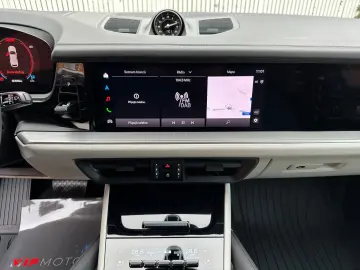 PORSCHE Cayenne Coupe Black Edition