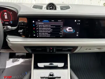 PORSCHE Cayenne Coupe Black Edition