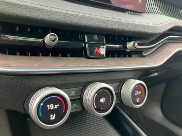 SKODA Superb 2.0 TSI Laurin&Klement 4x4 DSG Panorama M