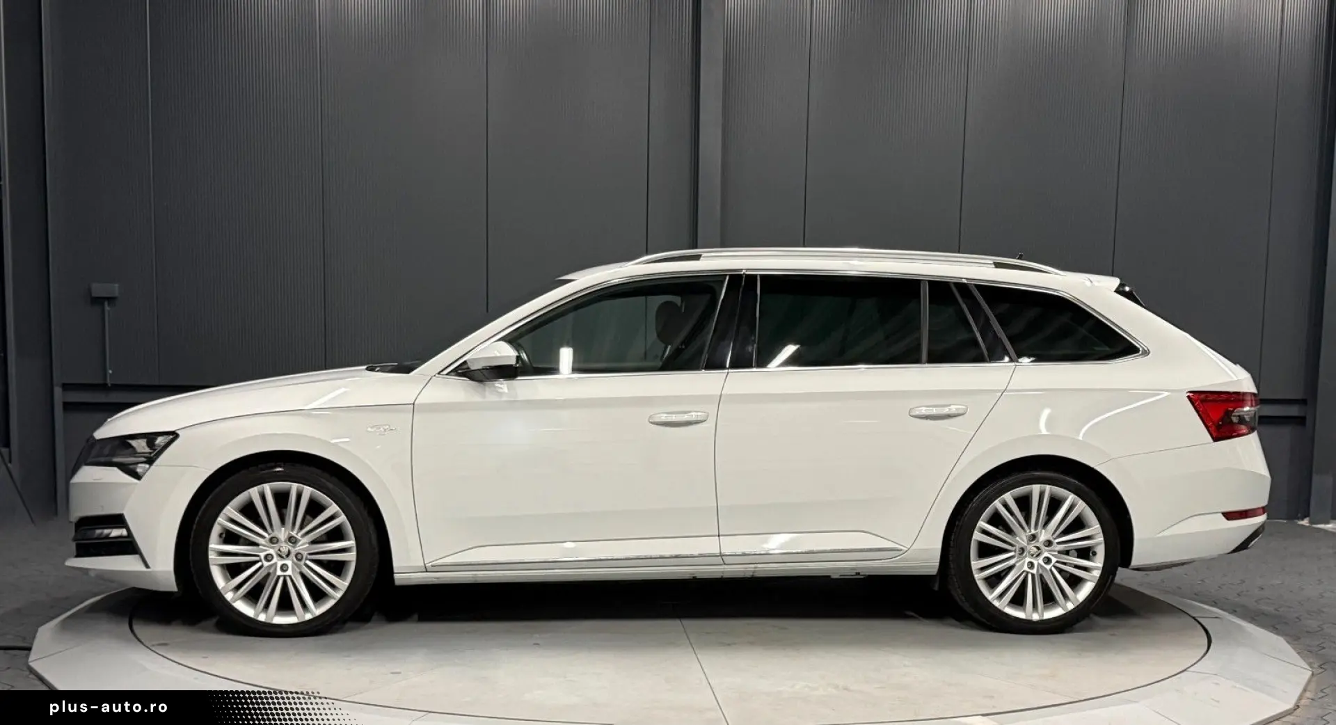 SKODA Superb Combi L&K  19Zoll LEDER Braun SitzKlima