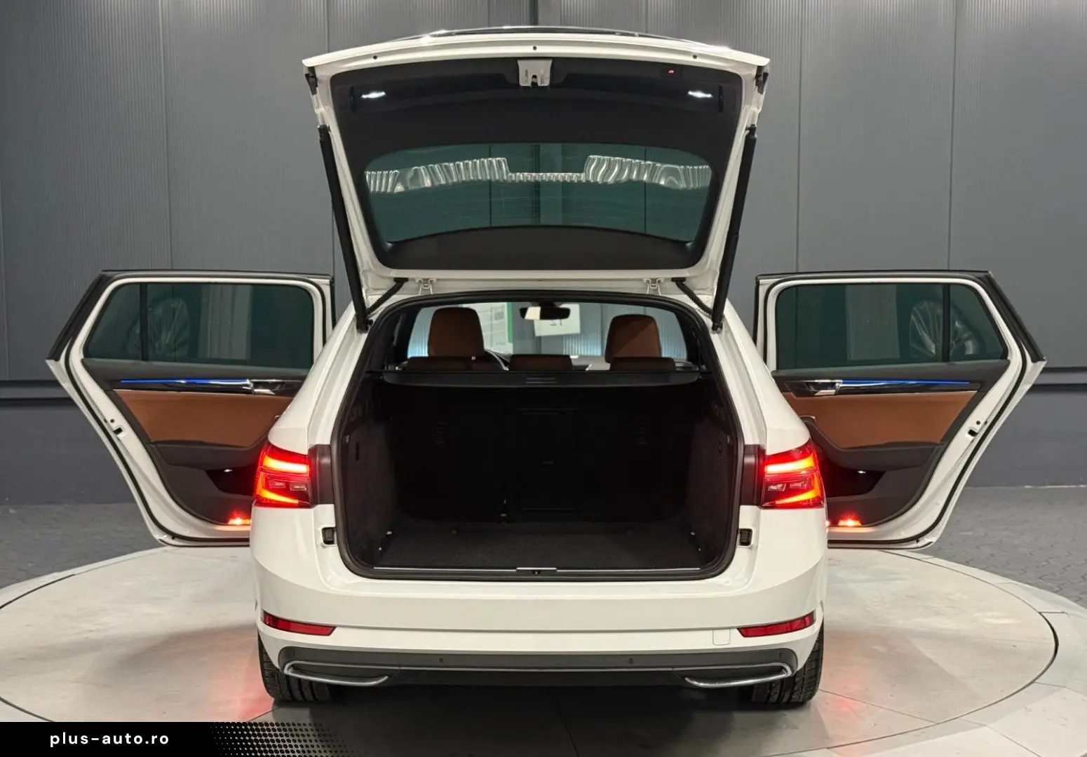 SKODA Superb Combi L&K  19Zoll LEDER Braun SitzKlima