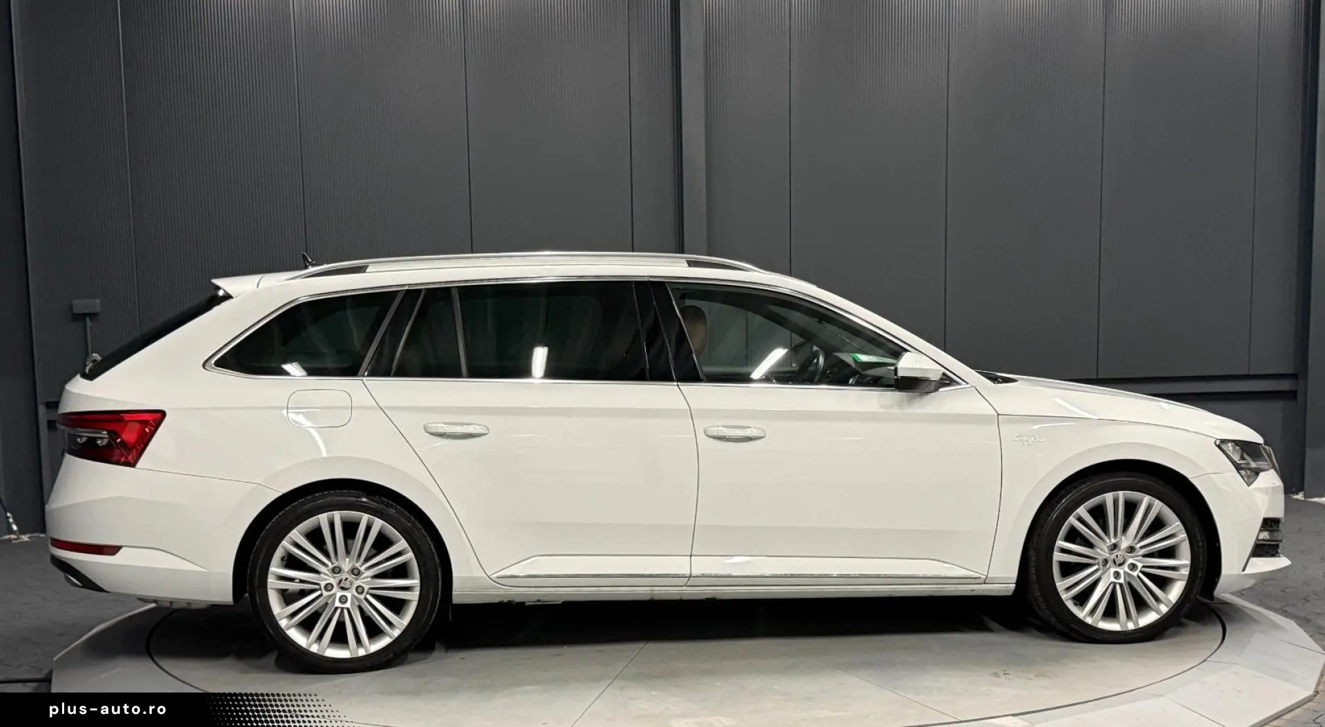 SKODA Superb Combi L&K  19Zoll LEDER Braun SitzKlima