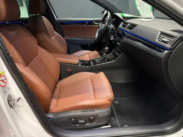 SKODA Superb Combi L&K  19Zoll LEDER Braun SitzKlima