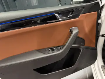 SKODA Superb Combi L&K  19Zoll LEDER Braun SitzKlima