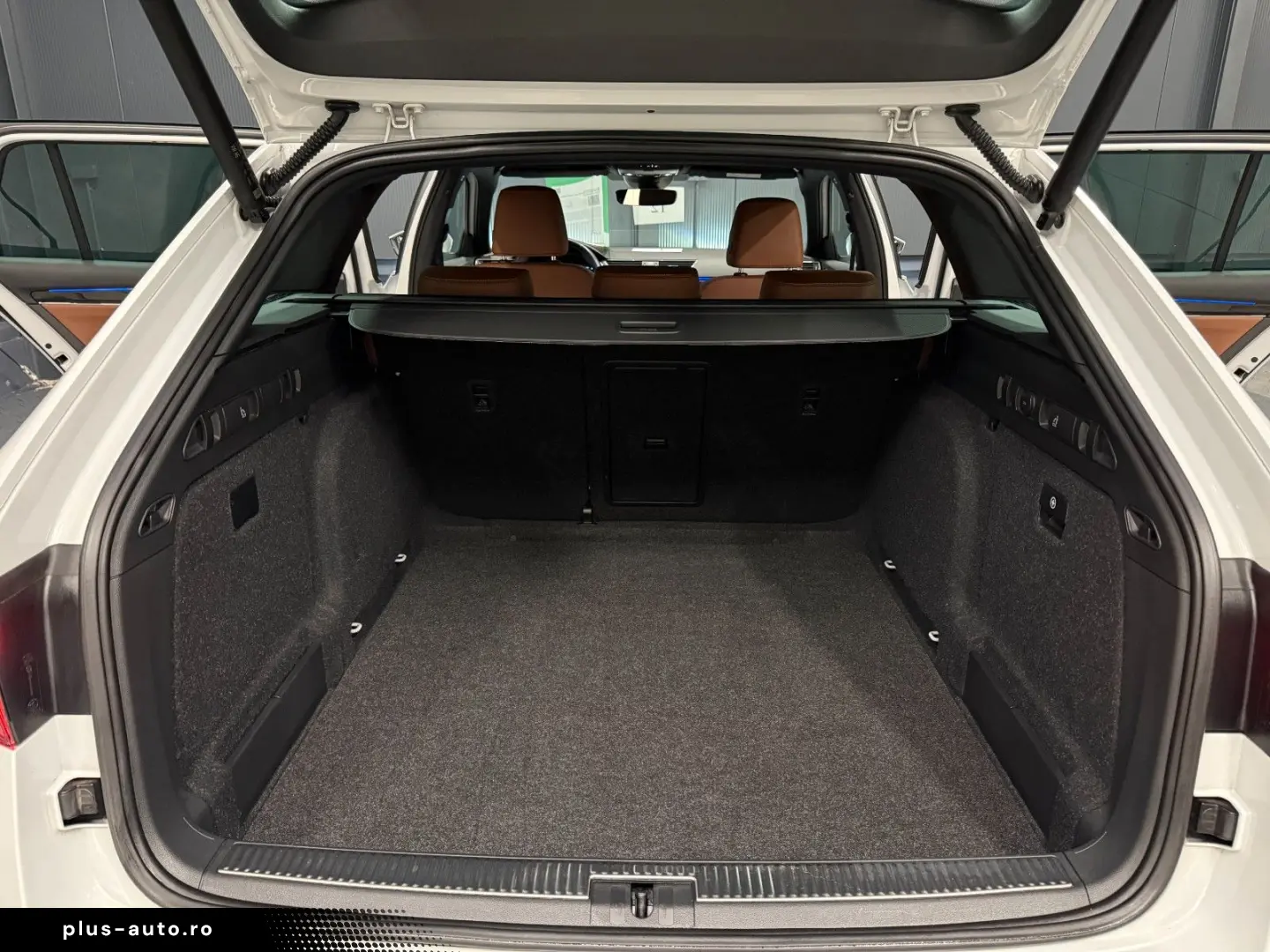 SKODA Superb Combi L&K  19Zoll LEDER Braun SitzKlima