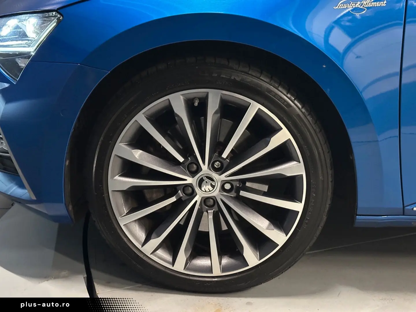 SKODA Superb Combi L&K 4x4  19Zoll PANORAMA Standhzg