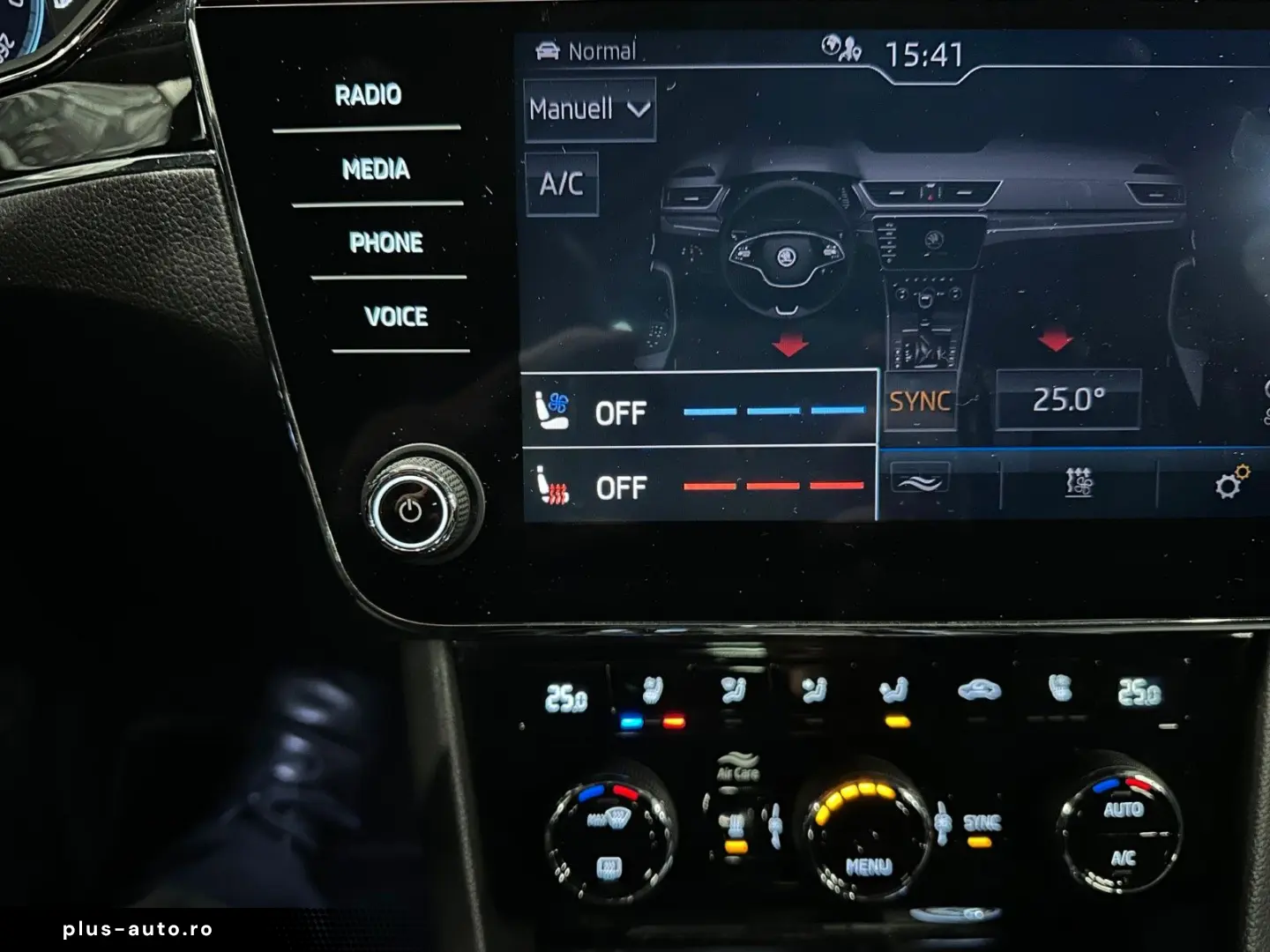 SKODA Superb Combi L&K 4x4  19Zoll PANORAMA Standhzg