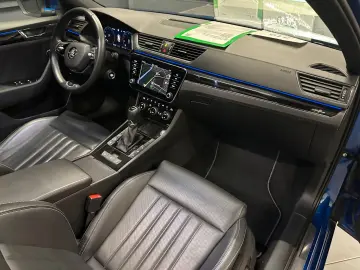 SKODA Superb Combi L&K 4x4  19Zoll PANORAMA Standhzg