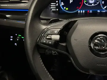 SKODA Superb Combi L&K 4x4  19Zoll PANORAMA Standhzg