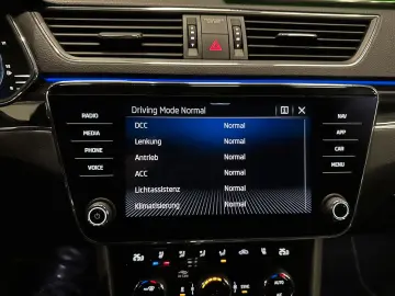 SKODA Superb Combi L&K 4x4  19Zoll PANORAMA Standhzg