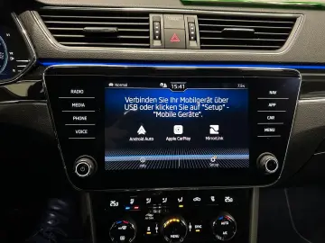 SKODA Superb Combi L&K 4x4  19Zoll PANORAMA Standhzg