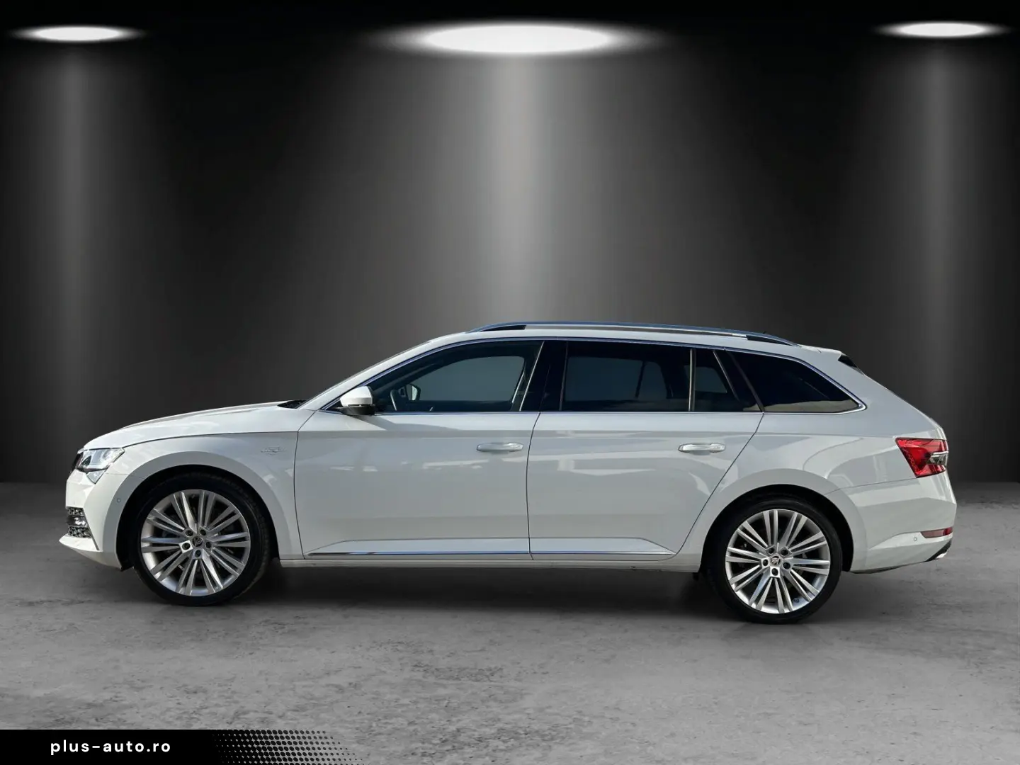 SKODA Superb Combi 2.0 TSI L&K 4x4 PANO-DA. KAMERA ACC