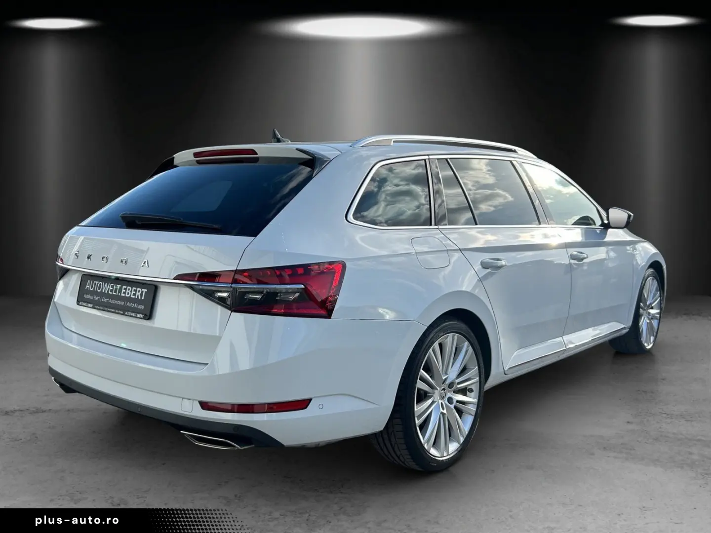 SKODA Superb Combi 2.0 TSI L&K 4x4 PANO-DA. KAMERA ACC
