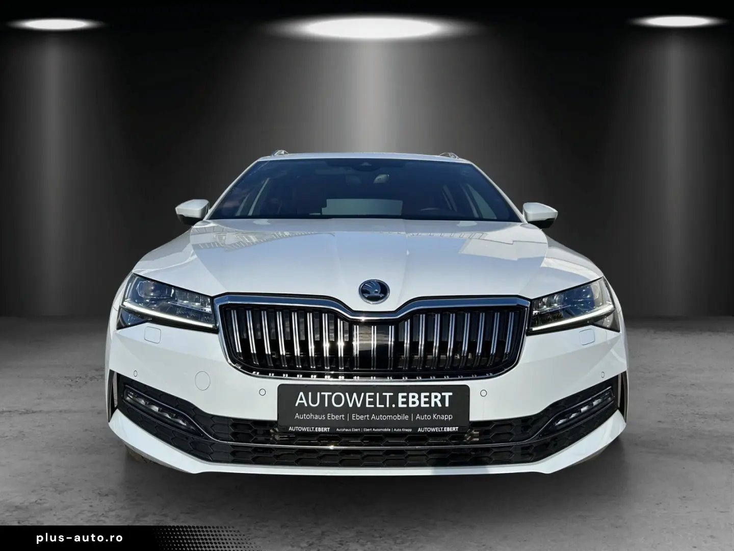 SKODA Superb Combi 2.0 TSI L&K 4x4 PANO-DA. KAMERA ACC