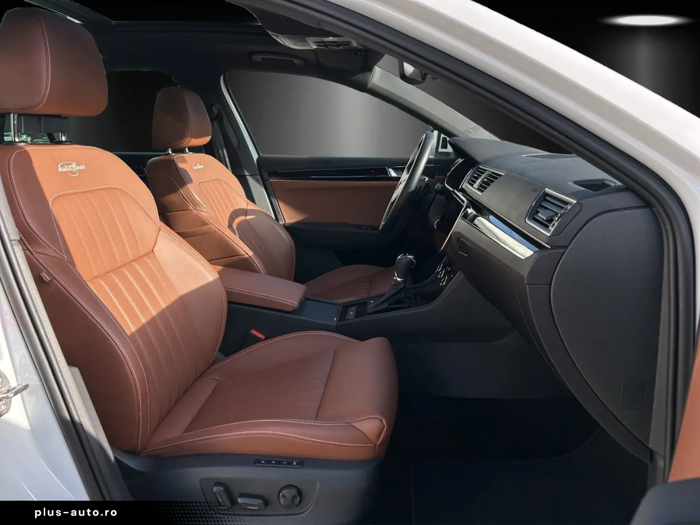 SKODA Superb Combi 2.0 TSI L&K 4x4 PANO-DA. KAMERA ACC