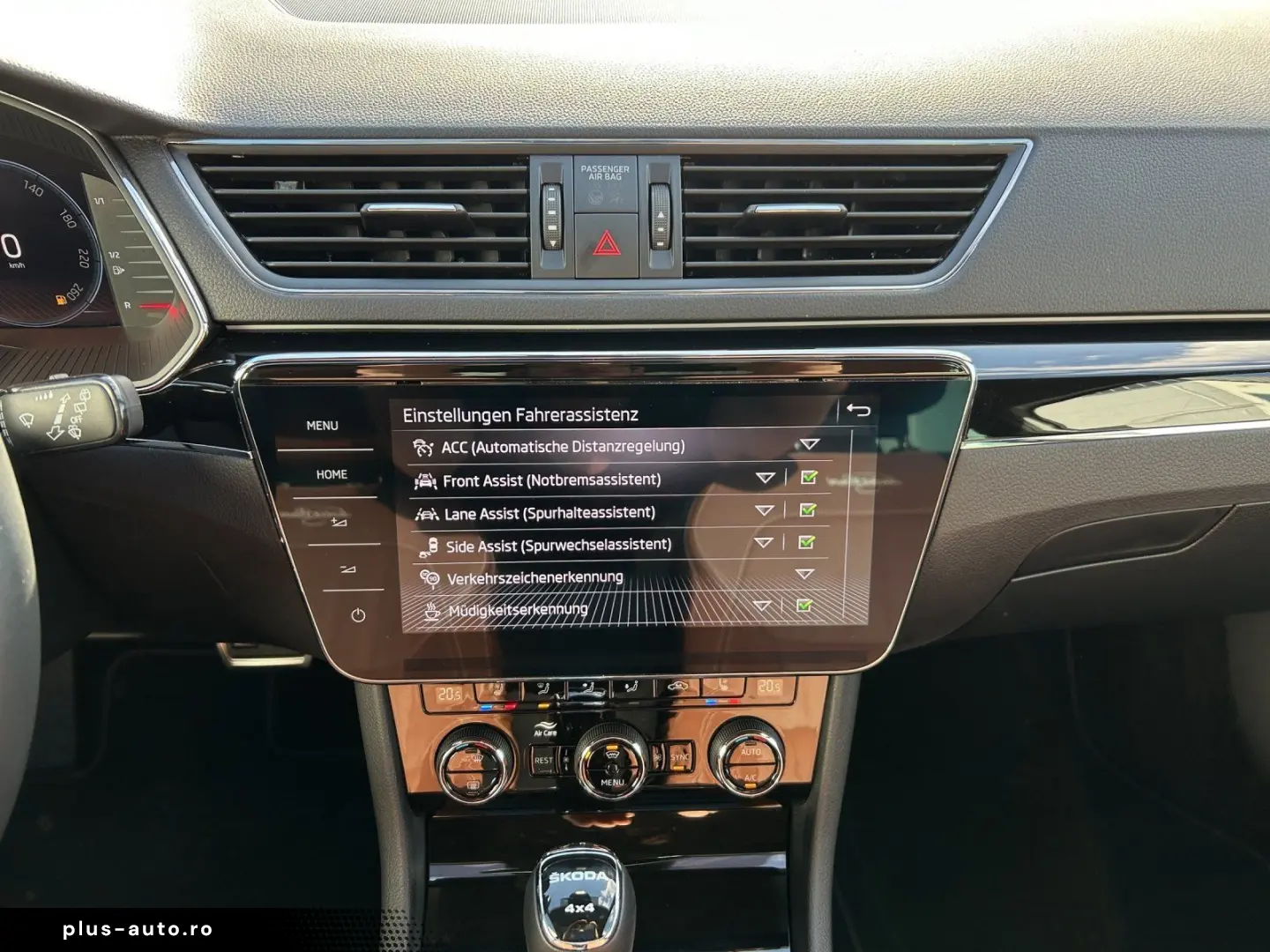 SKODA Superb Combi 2.0 TSI L&K 4x4 PANO-DA. KAMERA ACC