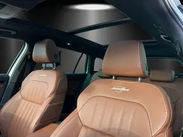 SKODA Superb Combi 2.0 TSI L&K 4x4 PANO-DA. KAMERA ACC