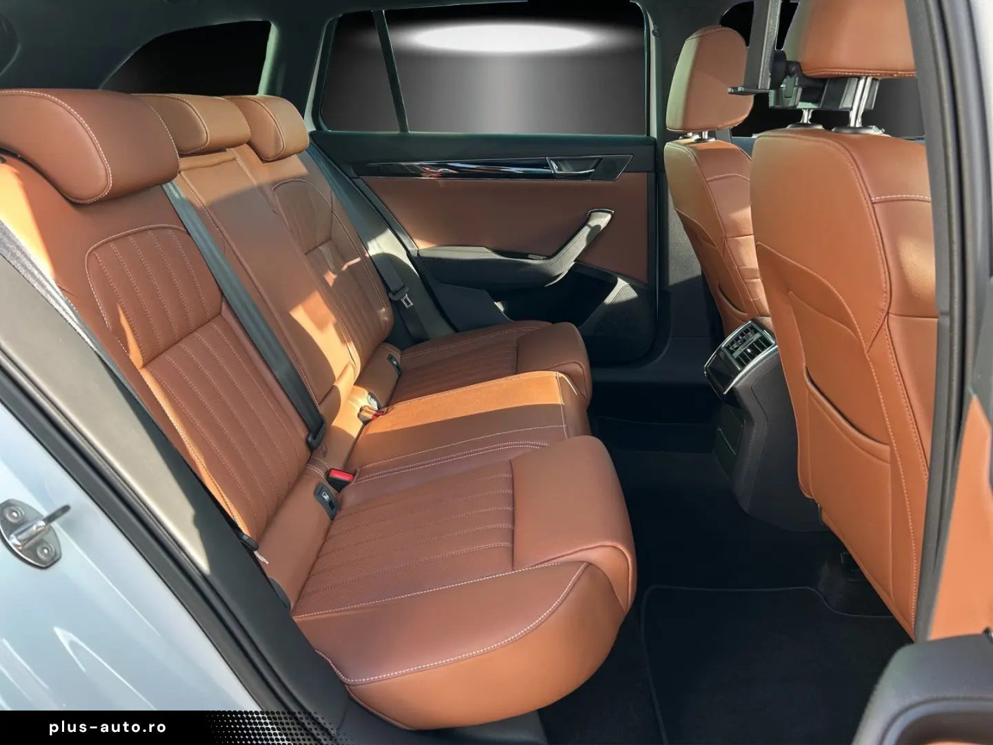 SKODA Superb Combi 2.0 TSI L&K 4x4 PANO-DA. KAMERA ACC