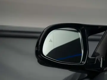 BMW XM - Iconig Glow - H&K - Massage