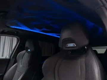 BMW XM - Iconig Glow - H&K - Massage