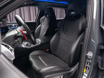BMW XM - Iconig Glow - H&K - Massage