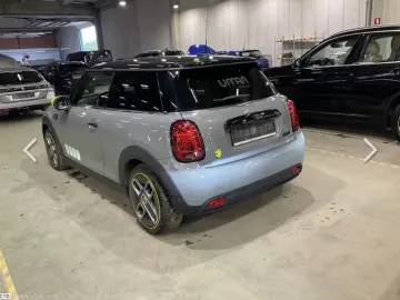 Mini Coope SE 32 6KWH 183cp