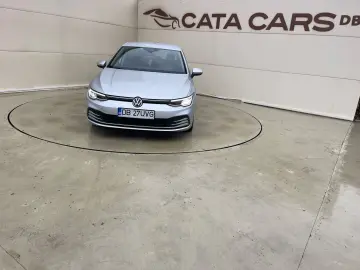 Volkswagen Golf Gen-Viii-2020